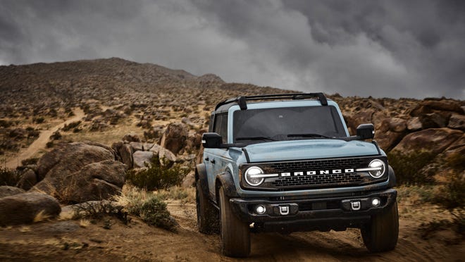 2021-ford-bronco-source-f.jpg